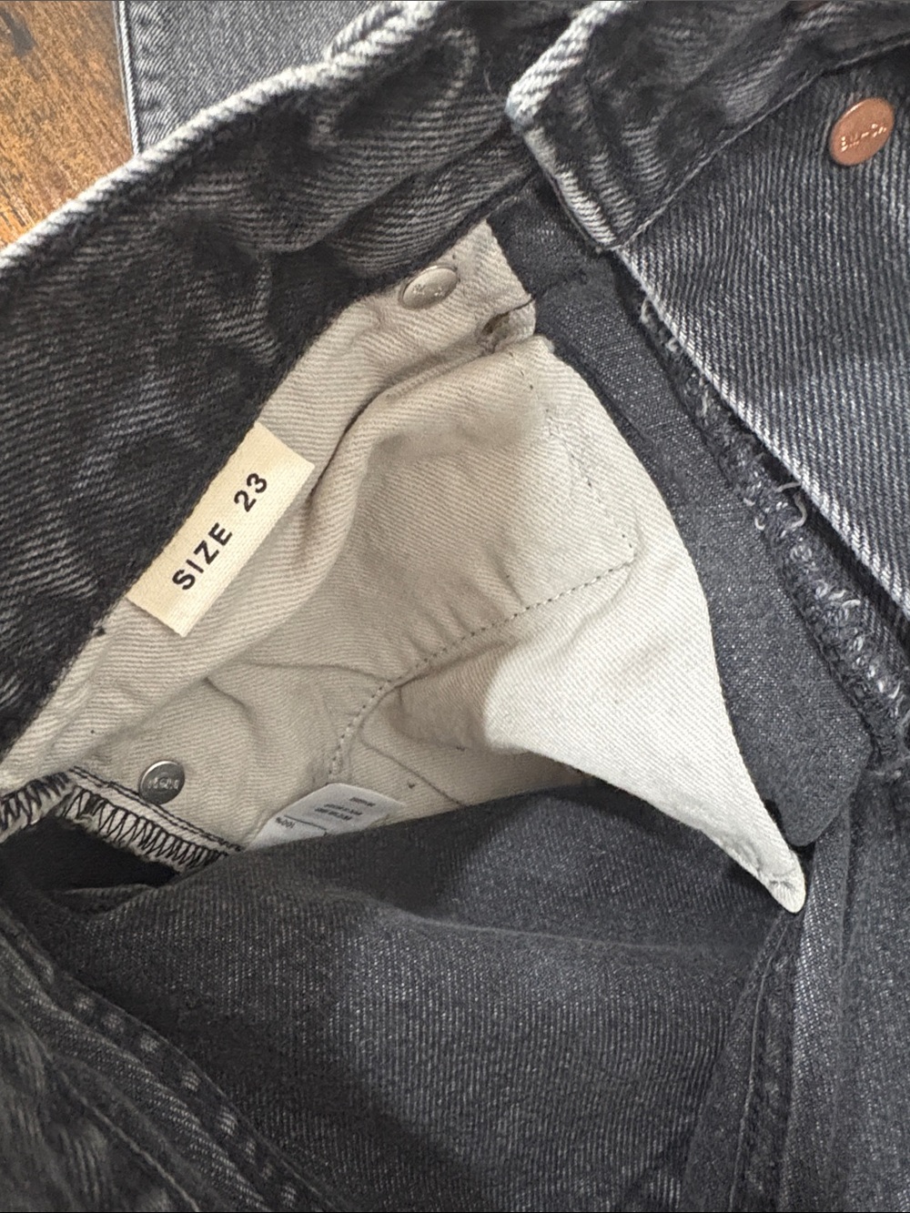 Buck Mason Women’s The Original Straight Leg Mid Rise Jeans Size 23 Charcoal - Picture 3 of 13